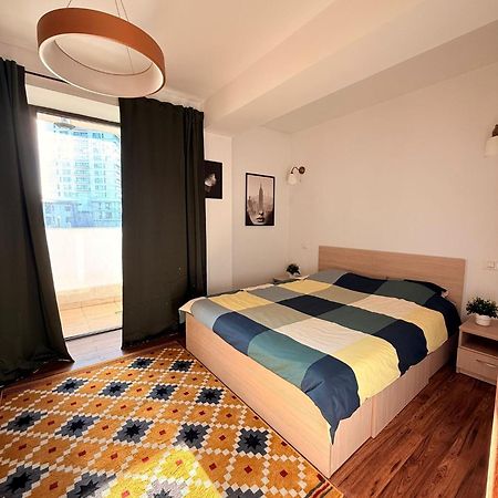 Cozy Apartment With Self Check-In Near Promenada Mall And Verdi Park بوخارست المظهر الخارجي الصورة