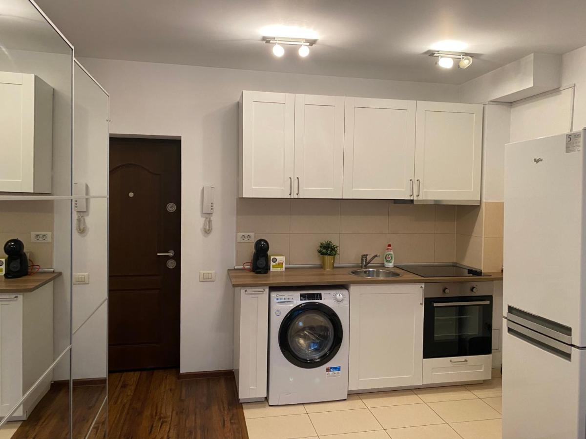 Cozy Apartment With Self Check-In Near Promenada Mall And Verdi Park بوخارست المظهر الخارجي الصورة