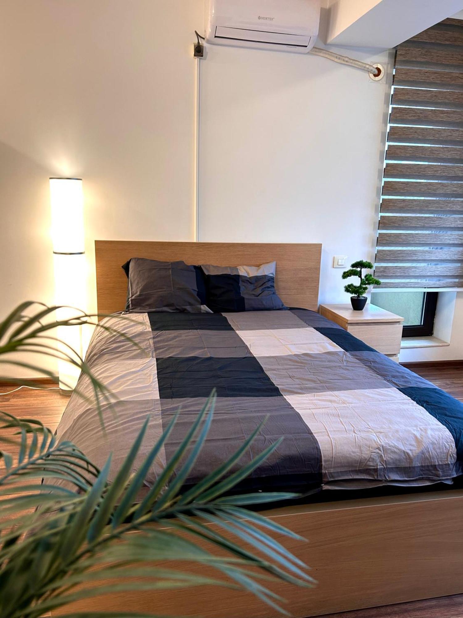 Cozy Apartment With Self Check-In Near Promenada Mall And Verdi Park بوخارست المظهر الخارجي الصورة