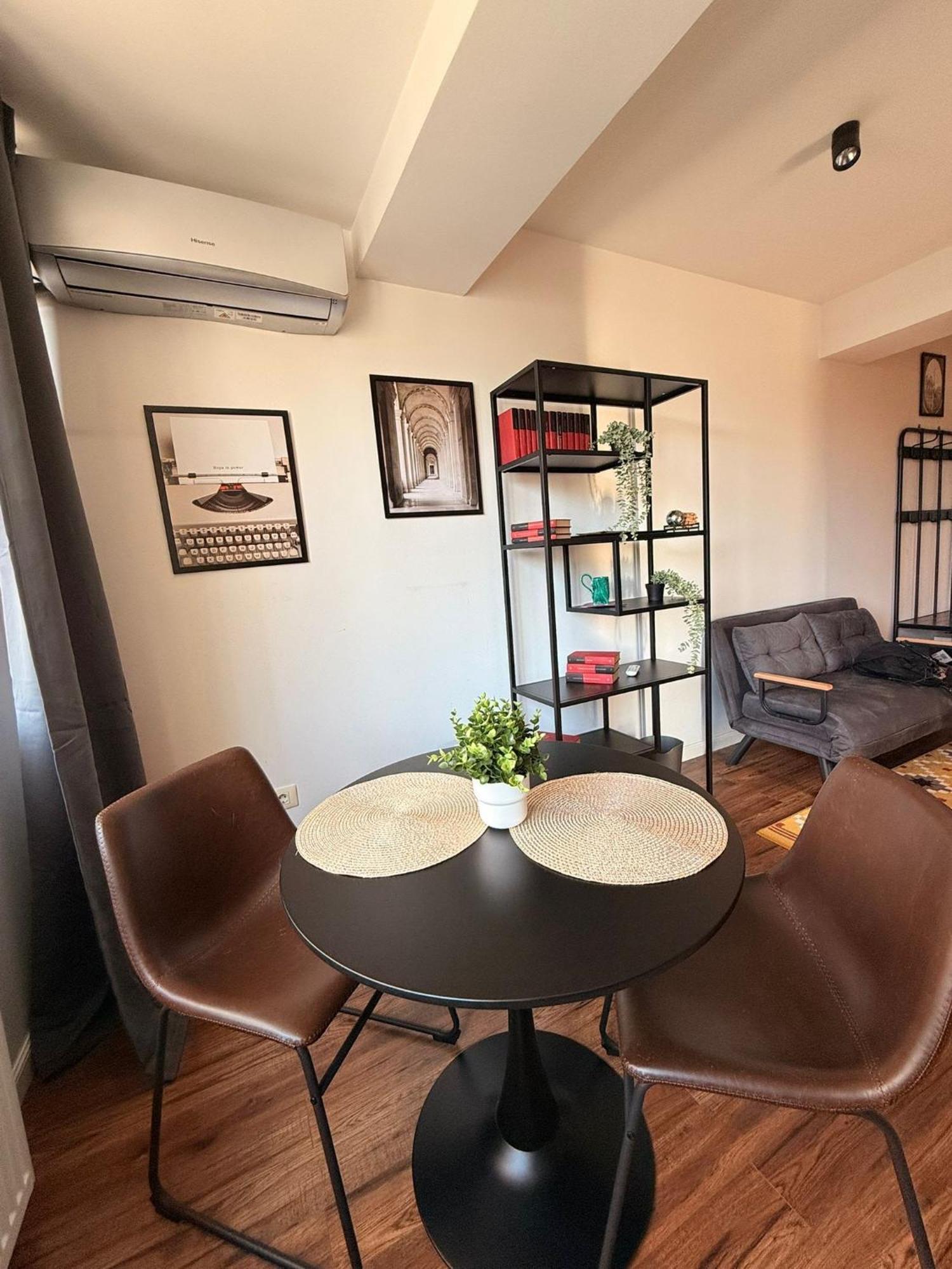 Cozy Apartment With Self Check-In Near Promenada Mall And Verdi Park بوخارست المظهر الخارجي الصورة