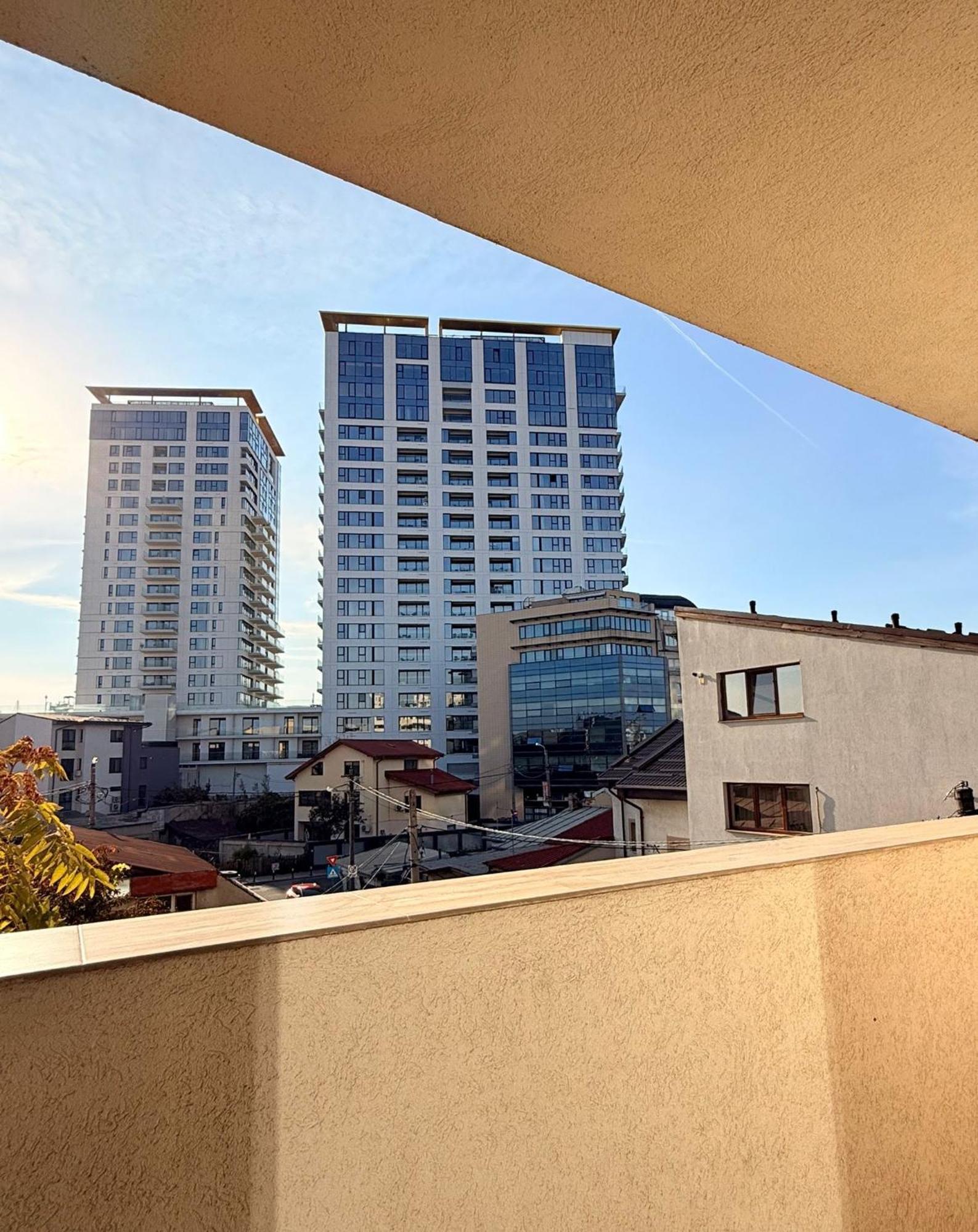Cozy Apartment With Self Check-In Near Promenada Mall And Verdi Park بوخارست المظهر الخارجي الصورة